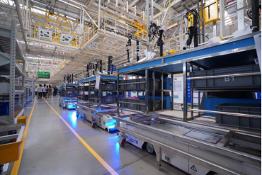 探秘“燈塔工廠” 中國(guó)新主流媒體汽車聯(lián)盟走進(jìn)上汽大通